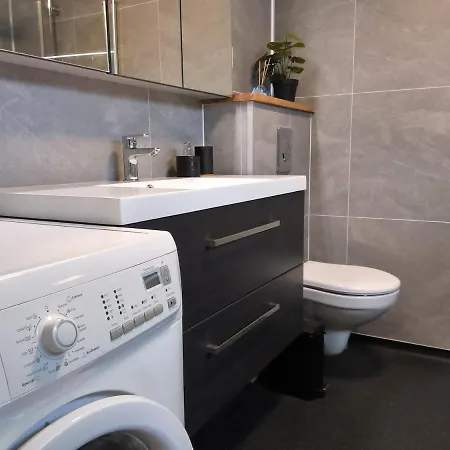 Modern 1br Centre - Sleeps 4 Daire Otta